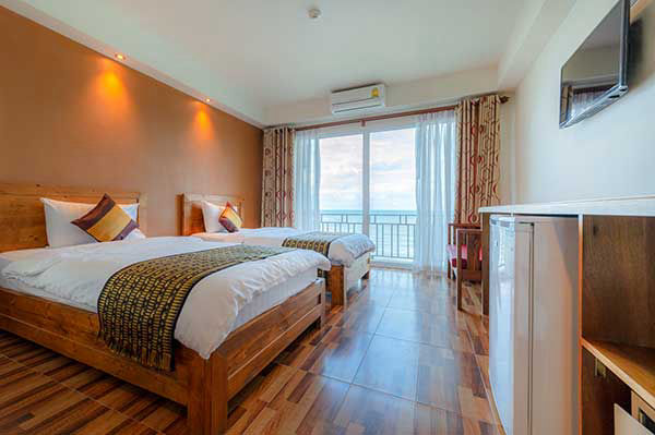 Deluxe Sea View with balcony - Twin beds